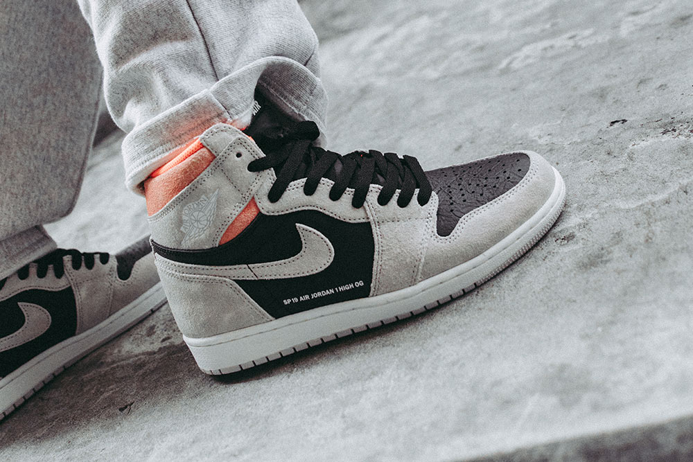 supremeRetro High OG “Neutral Grey Air Jordan 1 Retro High OG 'Neutral Grey/Hyper Crimson' | SOLD OUT